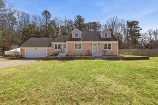 23 Clubhouse Dr, Bourne, MA 02559