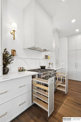 5518 S 200th Avenue, Omaha, NE 68135