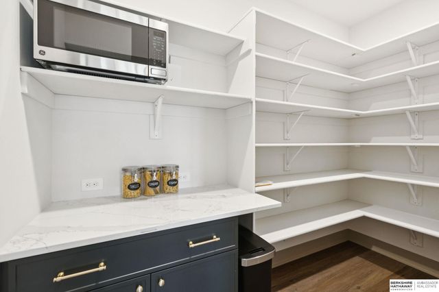 5518 S 200th Avenue, Omaha, NE 68135