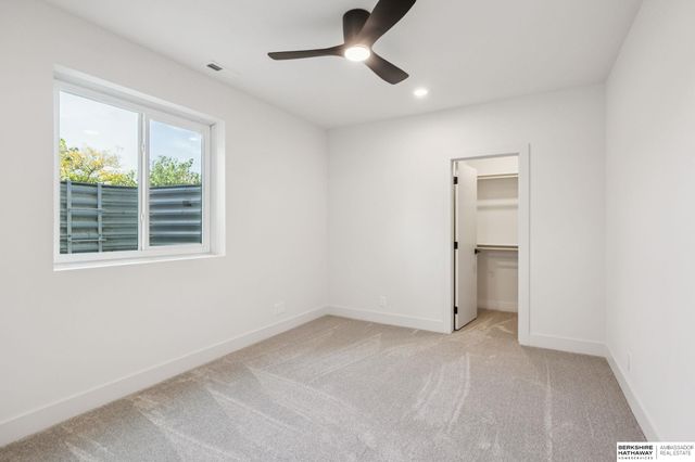 5518 S 200th Avenue, Omaha, NE 68135