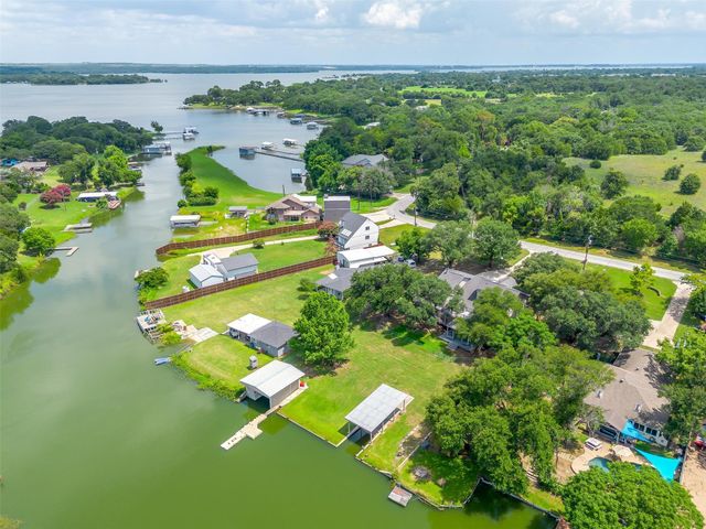 11972 Younger Court, Azle, TX 76020