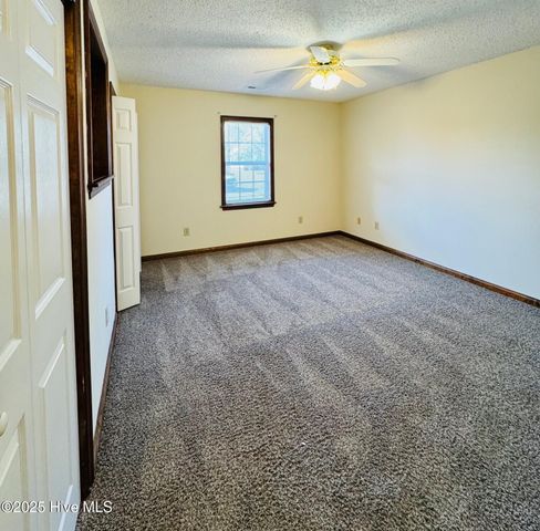 212 Melonie Drive, Elizabeth City, NC 27909