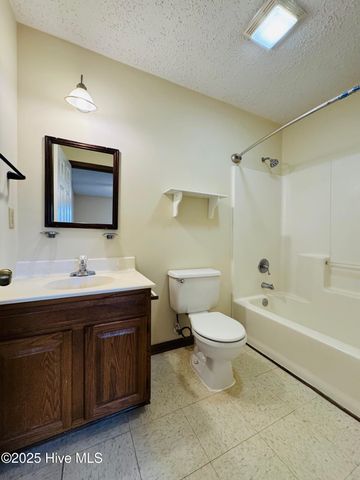 212 Melonie Drive, Elizabeth City, NC 27909