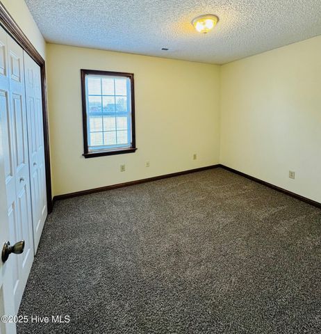 212 Melonie Drive, Elizabeth City, NC 27909