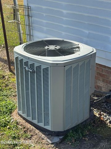 212 Melonie Drive, Elizabeth City, NC 27909