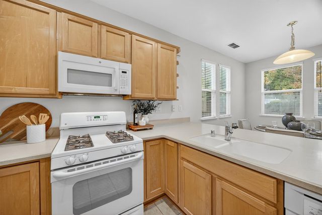 2278 Bay Horse Ln, Sacramento, CA 95835