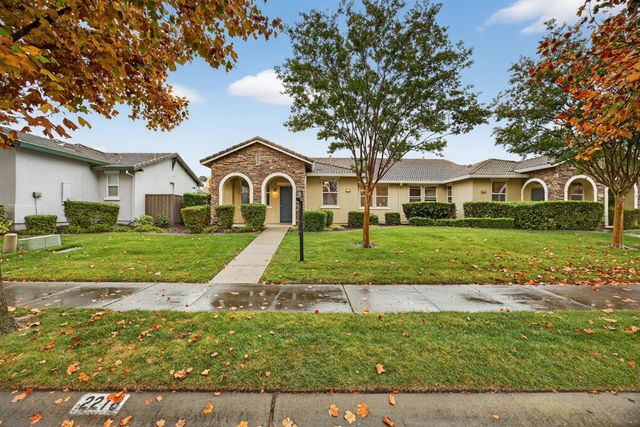 2278 Bay Horse Ln, Sacramento, CA 95835