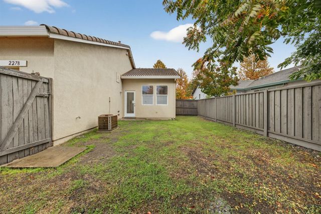 2278 Bay Horse Ln, Sacramento, CA 95835