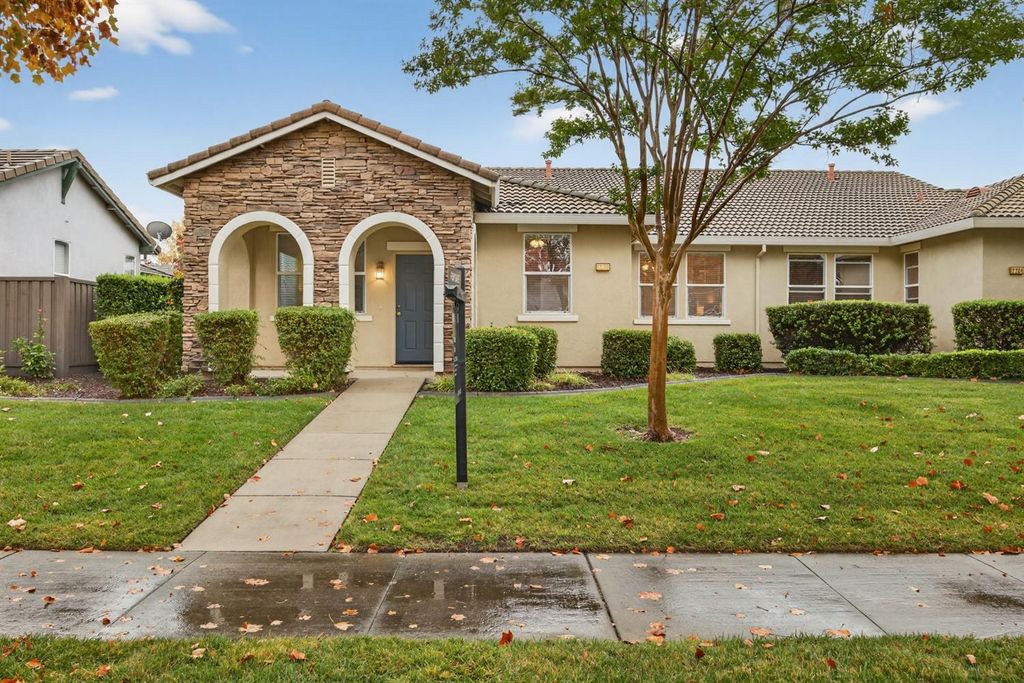 2278 Bay Horse Ln, Sacramento, CA 95835