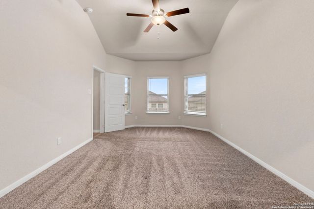 6814 Shiraz Way, Converse, TX 78109