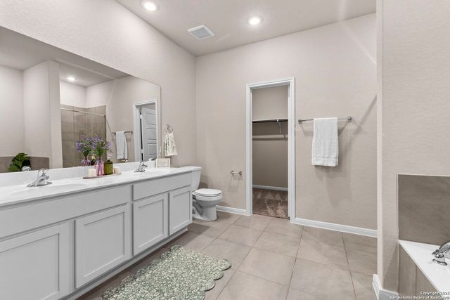 6814 Shiraz Way, Converse, TX 78109