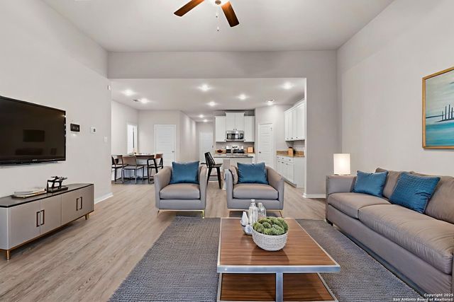 6814 Shiraz Way, Converse, TX 78109