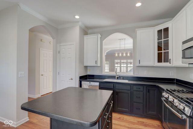 1242 Pawtucket Drive, Westfield, IN 46074