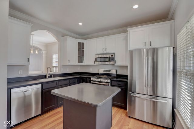 1242 Pawtucket Drive, Westfield, IN 46074