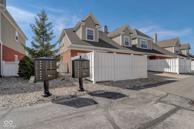 1242 Pawtucket Drive, Westfield, IN 46074