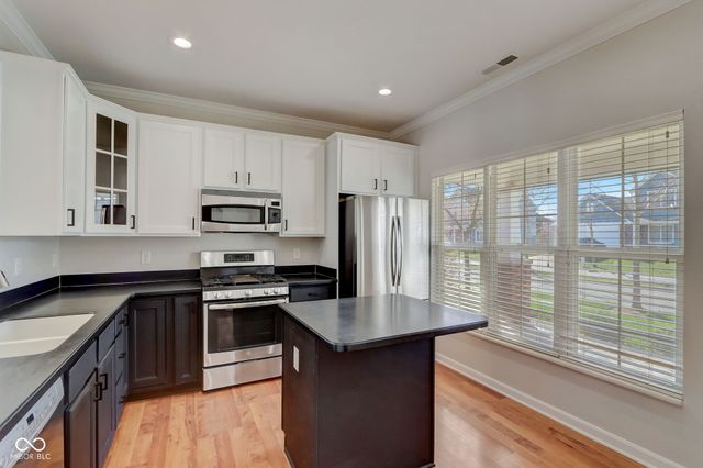 1242 Pawtucket Drive, Westfield, IN 46074