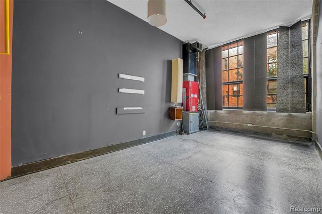 6533 E Jefferson Avenue 230T, Detroit, MI 48207