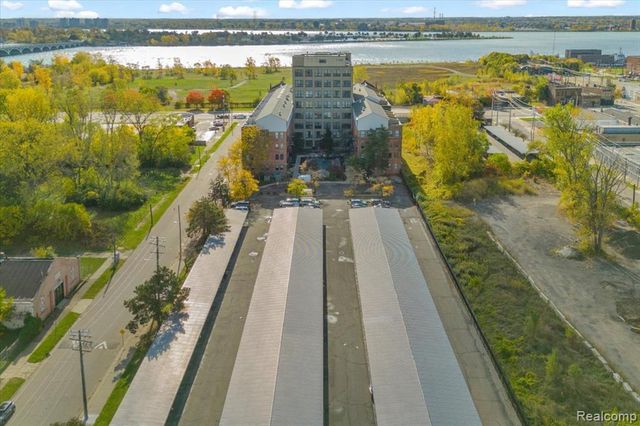 6533 E Jefferson Avenue 230T, Detroit, MI 48207