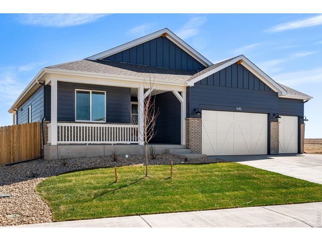 844 Doubleleaf Dr, Windsor, CO 80550