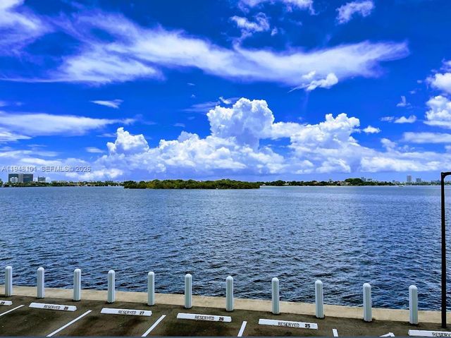 11930 N Bayshore Dr 406, North Miami, FL 33181