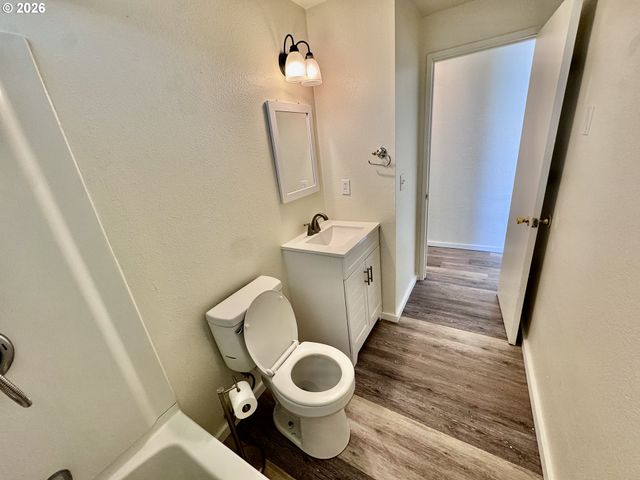 3970 Marshall, Eugene, OR 97402