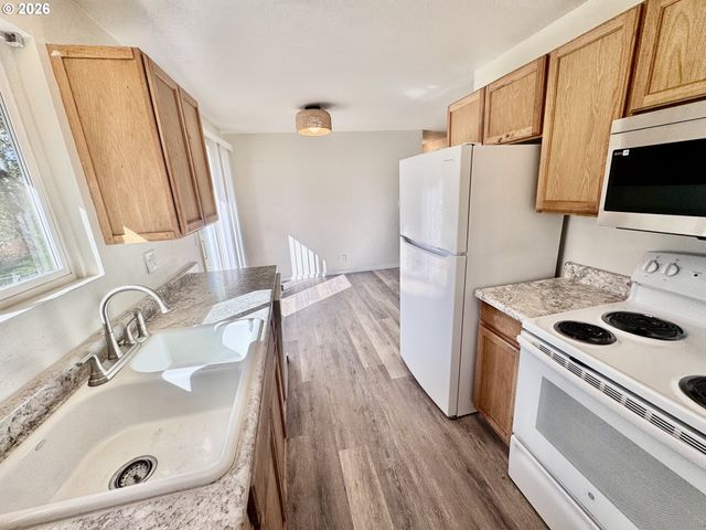 3970 Marshall, Eugene, OR 97402