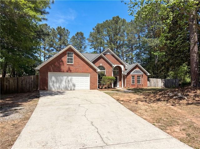 335 Hunters Glen, Fayetteville, GA 30215