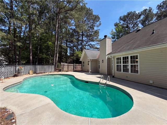 335 Hunters Glen, Fayetteville, GA 30215