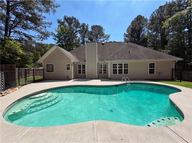 335 Hunters Glen, Fayetteville, GA 30215