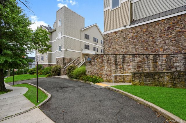 342 Westchester Avenue 25E, Port Chester, NY 10573