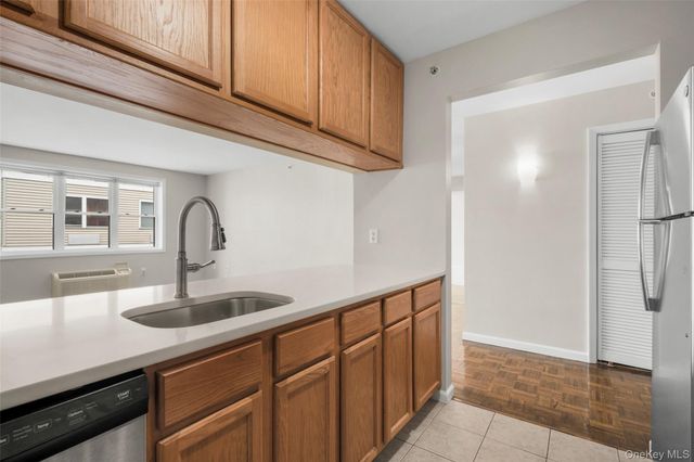 342 Westchester Avenue 25E, Port Chester, NY 10573