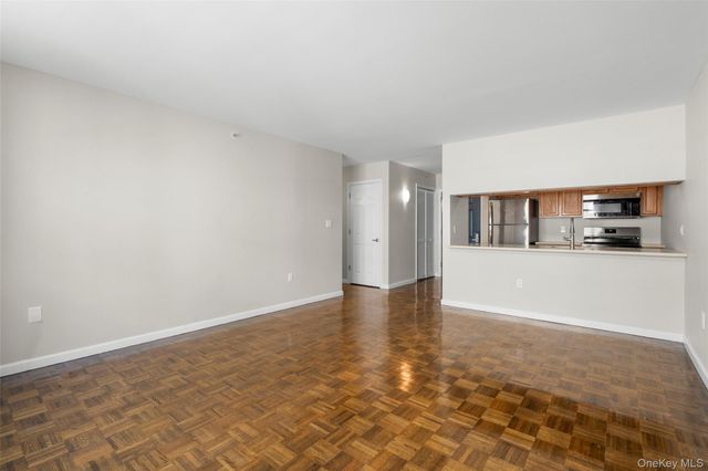 342 Westchester Avenue 25E, Port Chester, NY 10573