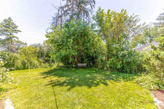 2814 Cardinal Drive, Rolling Meadows, IL 60008
