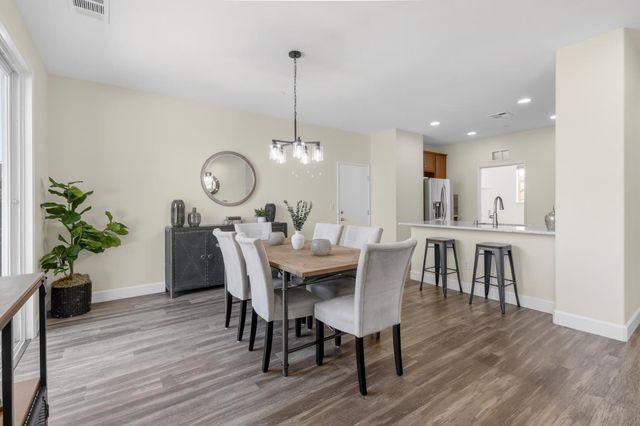 1243 Banyan Way, Lincoln, CA 95648