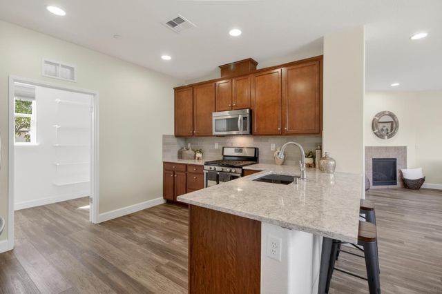 1243 Banyan Way, Lincoln, CA 95648