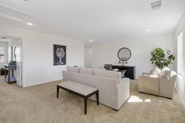 1243 Banyan Way, Lincoln, CA 95648