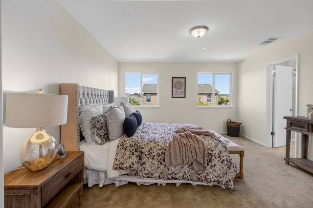 1243 Banyan Way, Lincoln, CA 95648