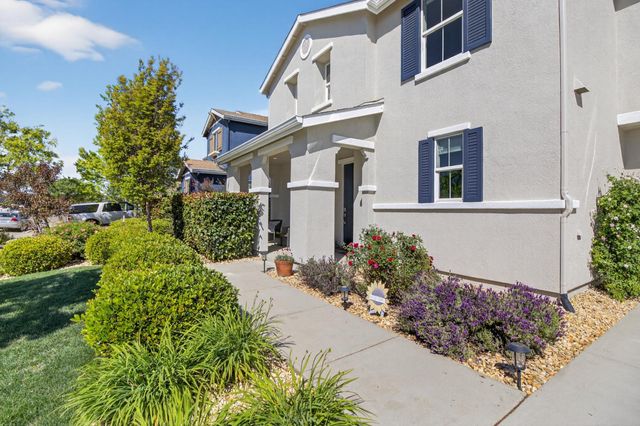 1243 Banyan Way, Lincoln, CA 95648