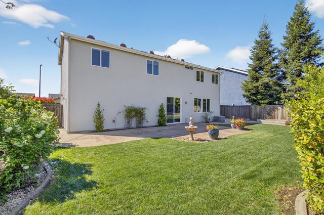 1243 Banyan Way, Lincoln, CA 95648