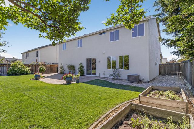 1243 Banyan Way, Lincoln, CA 95648