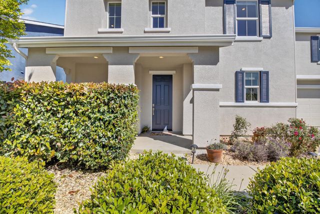 1243 Banyan Way, Lincoln, CA 95648