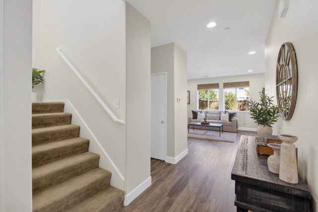 1243 Banyan Way, Lincoln, CA 95648