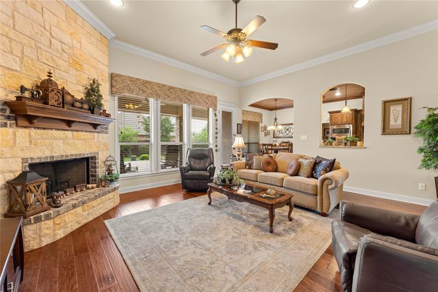 283 Briarleaf Circle, Hewitt, TX 76643