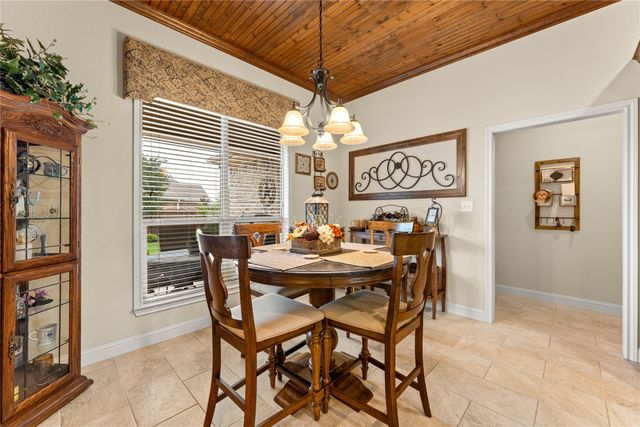 283 Briarleaf Circle, Hewitt, TX 76643