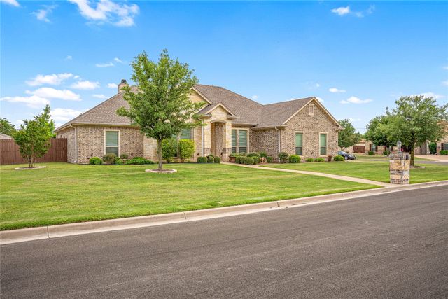 283 Briarleaf Circle, Hewitt, TX 76643