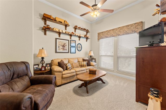 283 Briarleaf Circle, Hewitt, TX 76643