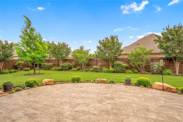 283 Briarleaf Circle, Hewitt, TX 76643
