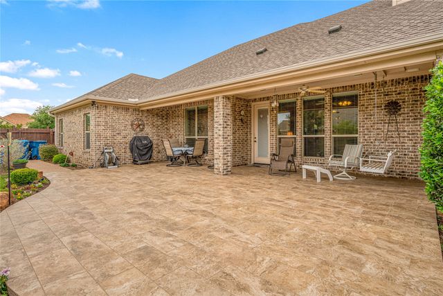 283 Briarleaf Circle, Hewitt, TX 76643