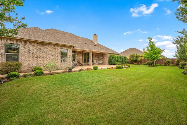 283 Briarleaf Circle, Hewitt, TX 76643