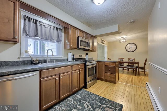 786 SUMMIT DR, Dallastown, PA 17313